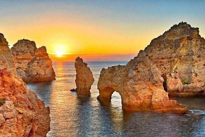 Algarve private guided tour from Lisbon with hotel pickup - Experiencing Portimão’s Maritime Charm