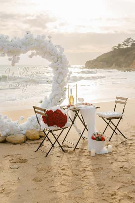Algarve: Romantic Picnic and Proposals with PRO photoshoot - Highlighting Algarve’s Picturesque Landscapes