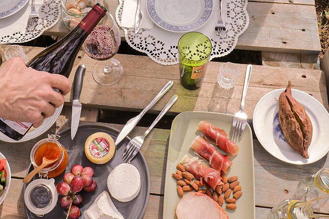 Algarve Romantic Vineyard Picnic in Carvoeiro - Key Points