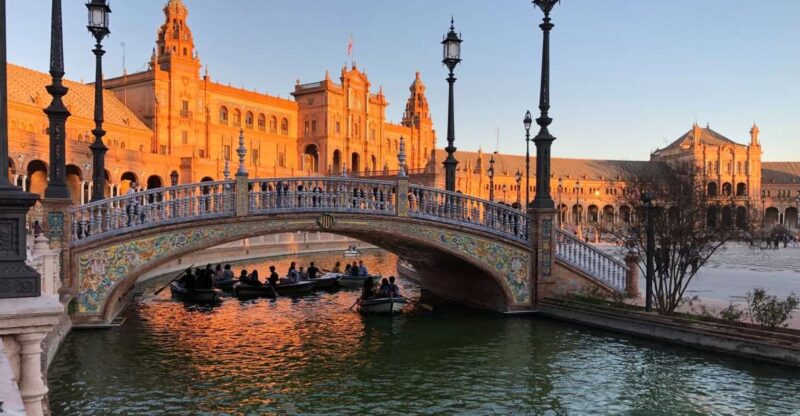 Algarve: Seville Full-Day Shopping and Sightseeing Tour - The Logistics of the Return Journey