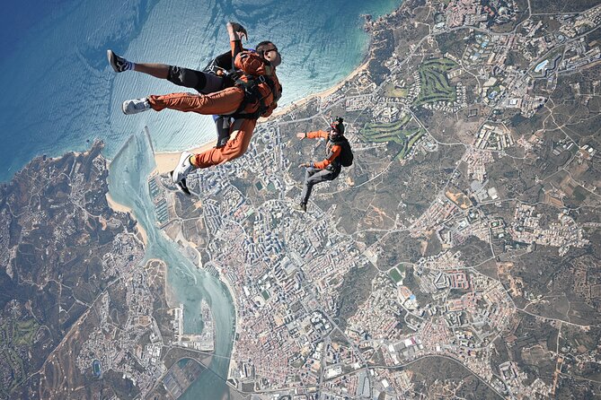 Algarve Tandem Skydive 10k ft (3000m) - The Experience of First-Time Skydivers in Algarve