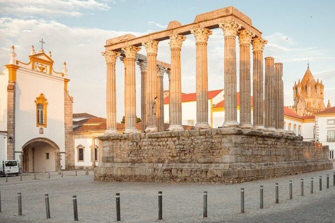 Algarve to Porto with Stops up to 2 Cities: Evora and Coimbra - Key Points