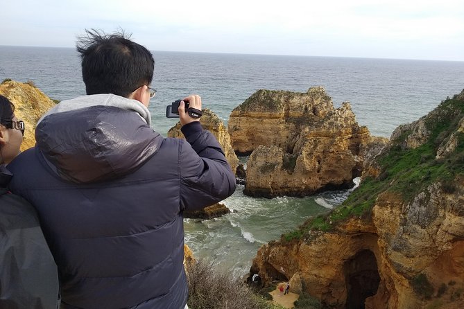 Algarve Tour w/ Benagil caves and Lagos city - Comfortable, Private Transport from Lisbon to the Algarve