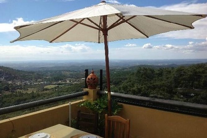 Algarve wine tour and mountain top trip with lunch or dinner at sunset time - Included Features and Tour Logistics