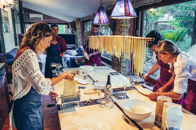 Alghero Home Cooking Pasta Class at a Farmhouse with Wine - The Experience’s Strengths According to Reviews