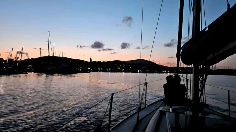 Alghero: sunset sailing tour from Fertilia - Sunset Aperitif with Sardinian Products