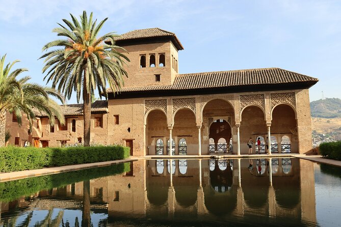 Alhambra a Jewel of Moorish Architecture - Key Points