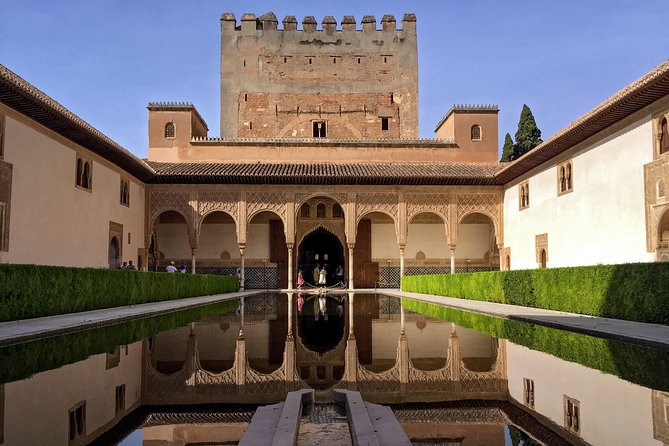 Alhambra & Generalife: Exclusive 3-Hour Private Tour with Tickets Included - High Praise and Consistent Satisfaction