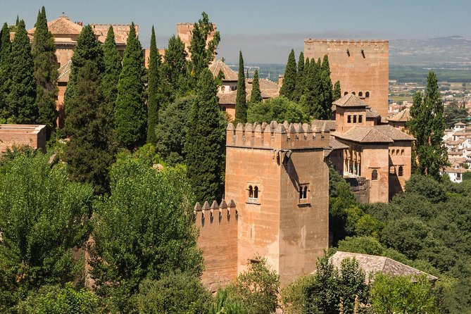 Alhambra & Generalife: Exclusive 3-Hour Private Tour with Tickets Included - Frequently Asked Questions