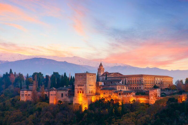 Alhambra, Nasrid Palaces, and Generalife 3-Hour Guided Tour - Comparing Similar Tours and Value
