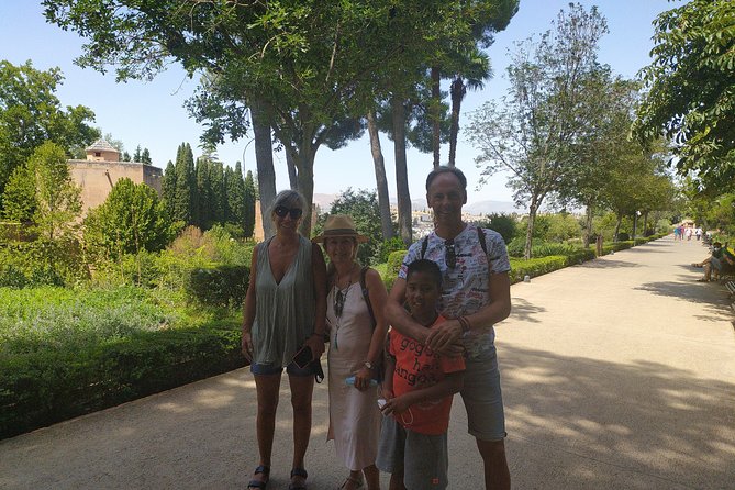 Alhambra: Private Tour for Families - Exploring the Alhambra with Children and Families