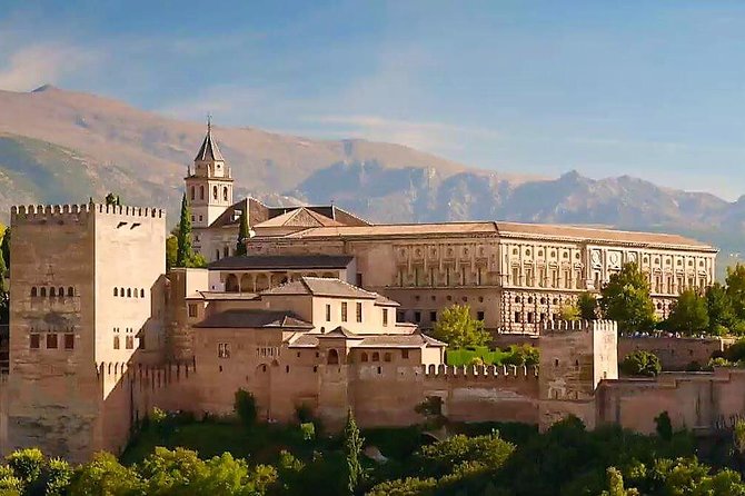 Alhambra Private Tour from Costa del Sol - Key Points