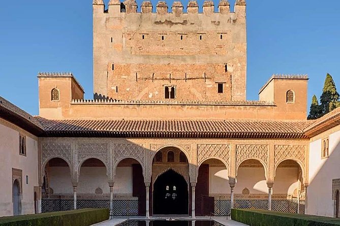 Alhambra Private Tour: Nasrid Palaces, Alcazaba and Generalife - Discover the Finest Highlights of the Alhambra in Granada