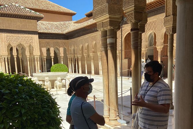 Alhambra Private Tour with a Historian (with Nasrid Palaces) - Practicalities: Meeting Point and Accessibility