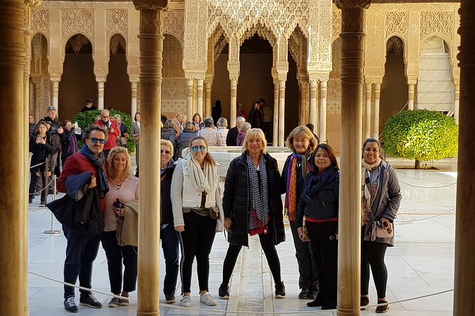 Alhambra private tour with tickets - Exploring the Nasrid Palaces with Your Private Guide