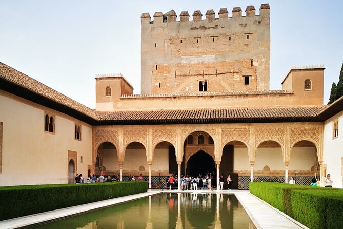 Alhambra Private Tour with Tickets to the Nasrid Palaces - Discover the Private Alhambra Tour with Tickets to the Nasrid Palaces
