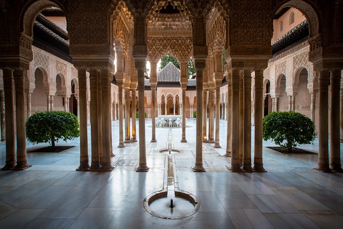 Alhambra Soul:Join a Group,with specialist guide.Skip the line . - Starting Point and Meeting Logistics in Granada