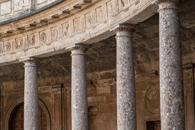 Alhambra Surroundings Guided Tour - Traditional Artisan Work and Views from Plaza de los Aljibes