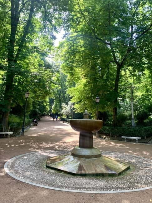 Alhambra Surroundings: History, Architecture and Legends - Practical Information and Logistics