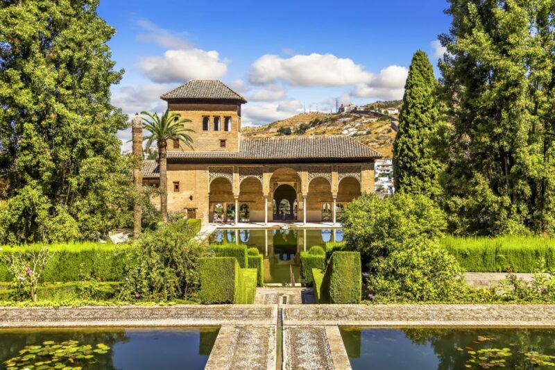 Alhambra's Gardens: Generalife, Partal, Alcazaba, & Carlos V - Practical Tips for a Smooth Visit