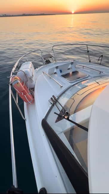 Alicante: A two-hour boat ride with a drink - From the Meeting Point at Parasailing Alicante to the Start of Your Voyage