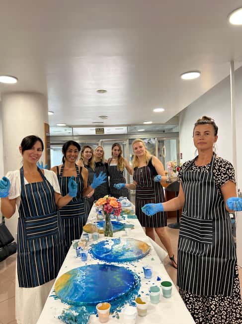 Alicante: Art-Therapy Wine & Paint Workshop - Accessibility and Practical Details