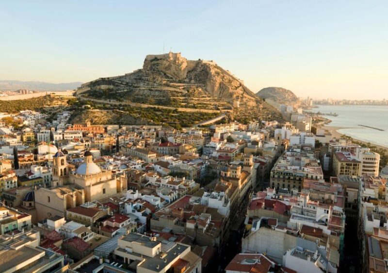 Alicante: Bullring and Castle Guided Tour with Taxi Transfer - Key Points