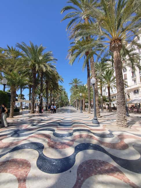 Alicante Essentials: 2-Hour Walking Tour with a Local Guide - Discover Alicante in Just 2 Hours with a Local Guide