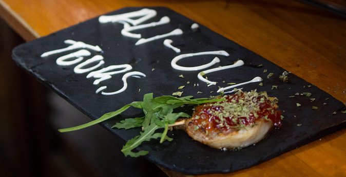 Alicante Evening Tapas tour - What Makes the Food and Drinks Special?