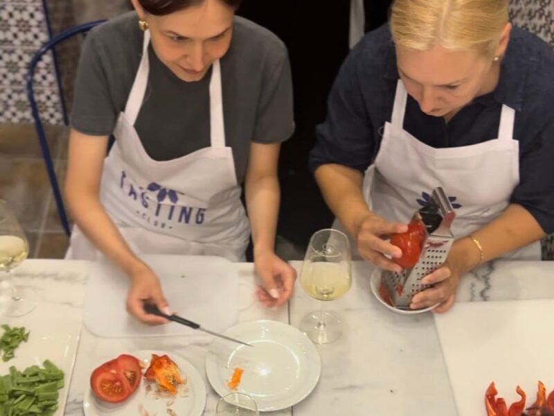 Alicante Paella Cooking Class, Tapas, Drinks and Market - Tasting Traditional Tapas and Local Beverages