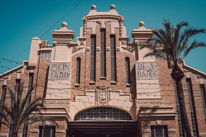 Alicante PRIVATE Food Tour With Locals: 10 Food & Drink Tastings Included - The Experience Led by Knowledgeable Guides
