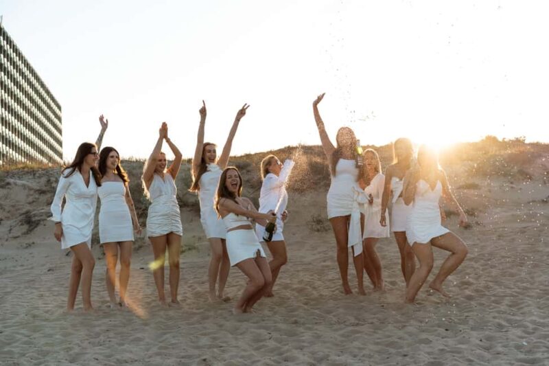 Alicante: Professional Photo Shoot with Joanna - Who Will Benefit Most from This Experience