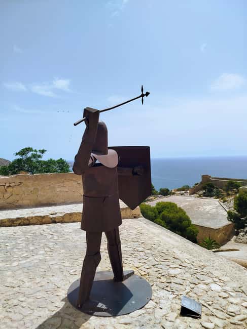 Alicante: Santa Bárbara Castle & Local Traditions Tour 3H - Key Points