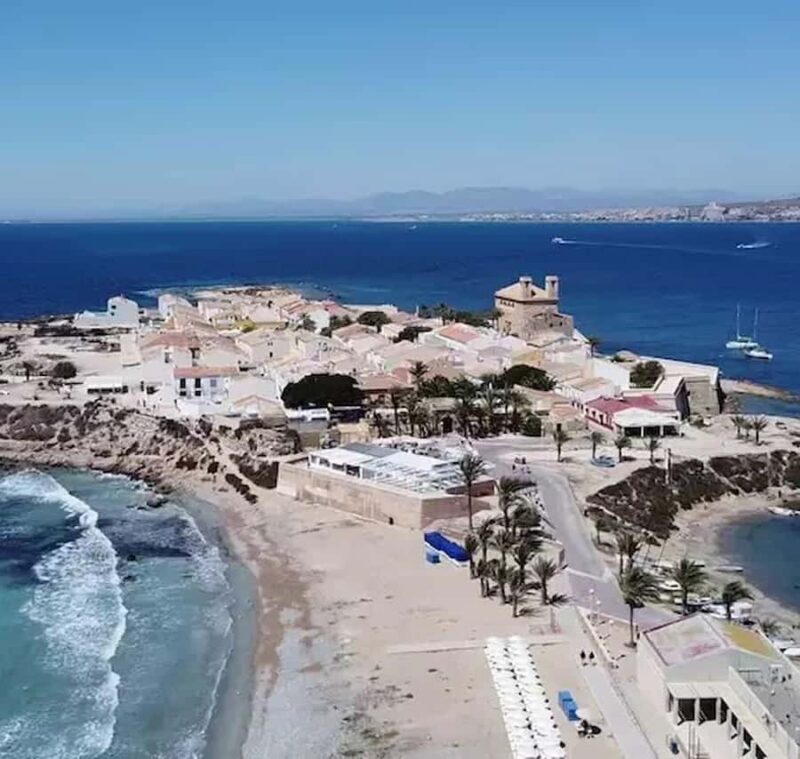 Alicante/Torrevieja: Excursion to Tabarca by ferry, Santa Pola, and Laguna Rosa - Exploring Laguna Rosa in Torrevieja