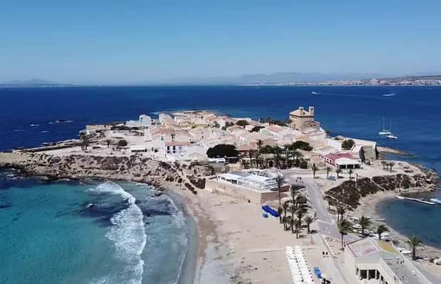 Alicante/Torrevieja: Excursion to Tabarca by ferry, Santa Pola, and Laguna Rosa - Logistics and Group Experience