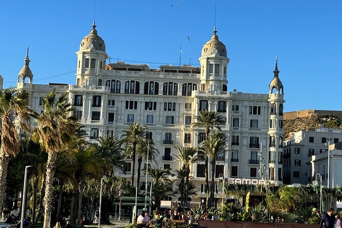 Alicantes History and Highlights: Self-Guided Walking Tour - Discovering the Basilica Santa Maria