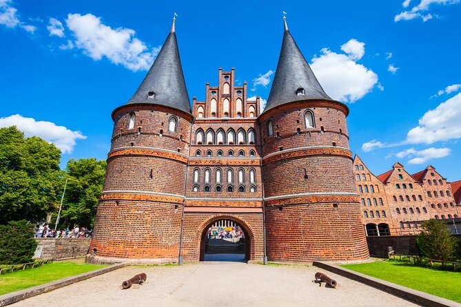 All-in-One: Beautiful Lübeck: Shore Excursion from Kiel Port - Exploring Lübeck: The Perfect Day Trip from Kiel for Cruise Passengers