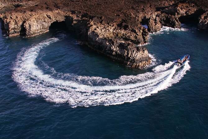 All-Inclusive 5.5 hr La Perouse Bay & Molokini Sea Cave Boat Tour - The Guides and Overall Experience