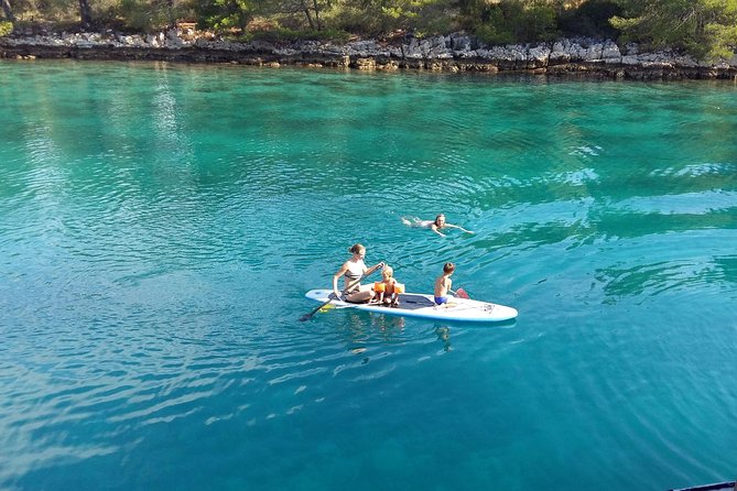 All Inclusive Brac and Solta islands swimming cruise - Delicious, Inclusive Buffet Lunch and Drinks