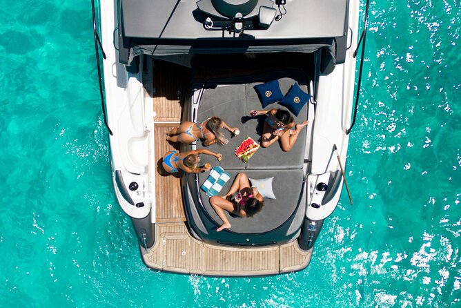 All Inclusive Cancun: Coast & Fun 4 hrs Luxury Yacht 50' Cranchi - Flexibility with Departure Times and Custom Celebrations