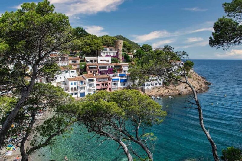 All-inclusive Costa Brava: medieval villages, cider tasting, and Dalí Castle - Discovering Begur: A Mediterranean Town on the Costa Brava