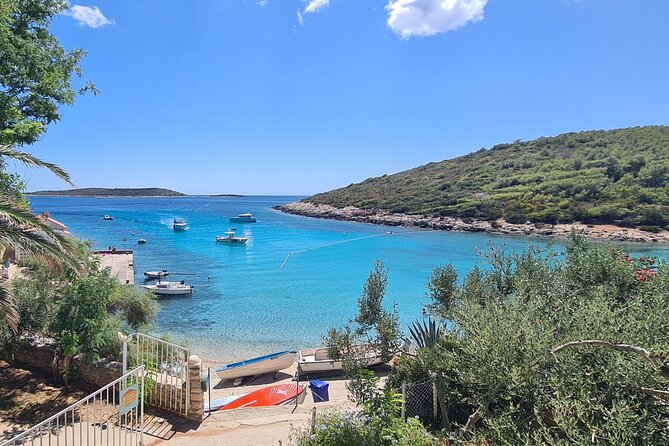 All-inclusive Gastro Blue Cave Tour from Split - Island Stops and Free Time at Vis, Hvar, and Solta