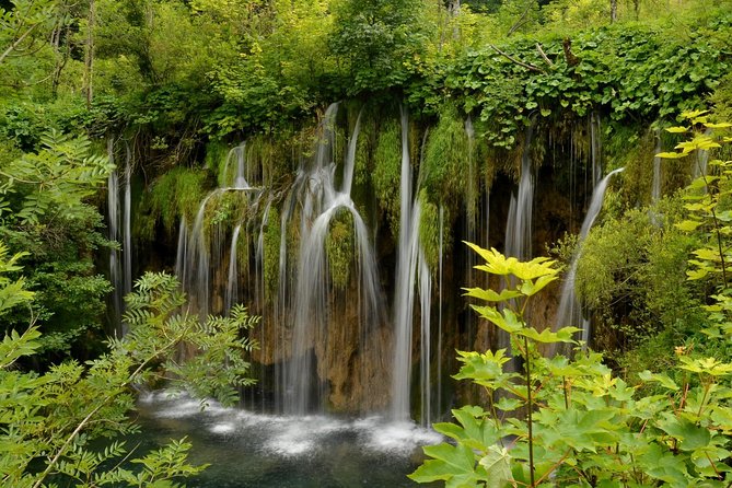 All inclusive luxury daytrip Plitvice Lakes from Split or Trogir - Explore Plitvice Lakes in Style with Private Transportation