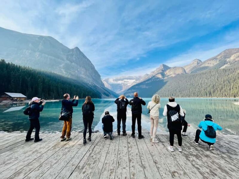 All-Inclusive Private Banff Tour with Hotel Transfer - Visiting Moraine Lake: A Jewel of the Rockies