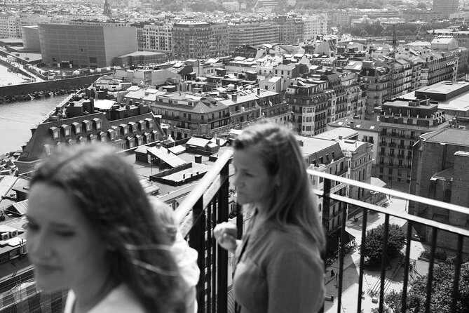 All Inclusive Private Family Photoshoot in San Sebastian - Starting Point at San Telmo Museum