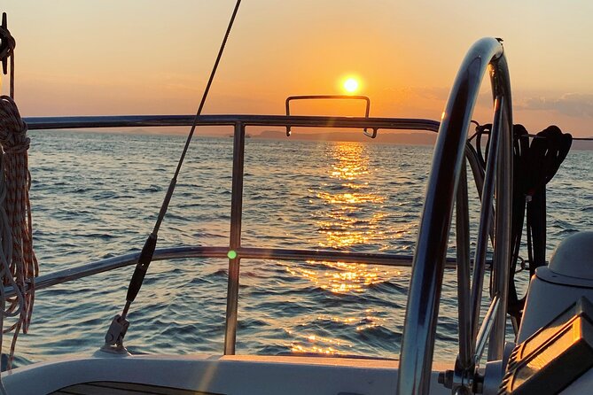 All-inclusive Sailing tour: Sorrento Coast - The Departure Point in Torre del Greco