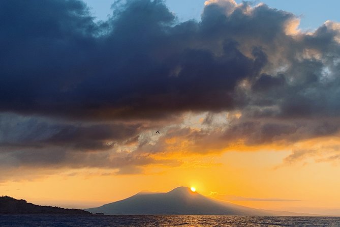 All-inclusive Sailing tour: Sorrento Coast - Onboard Comforts: Food, Drinks, and Snorkeling