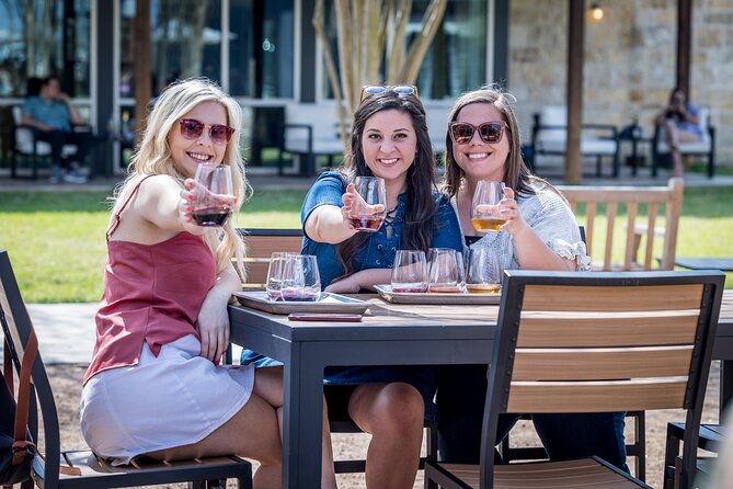 All-Inclusive Social Wine Tour - Discover the All-Inclusive Social Wine Tour in Fredericksburg, Texas