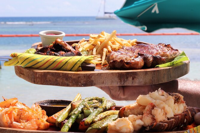 All Inclusive VIP Beach Break Pass at Nacional Beach Club - Managing Crowds and Vendor Traffic