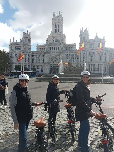 All Madrid: Private Electric Bike Tour around the city - Strolling Through Retiro Park and Notable Monuments